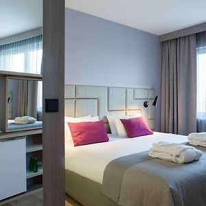 Junior Suite One Double Bed Sofa